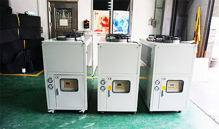 注塑行業(yè)冷水機(jī)組如何選型？